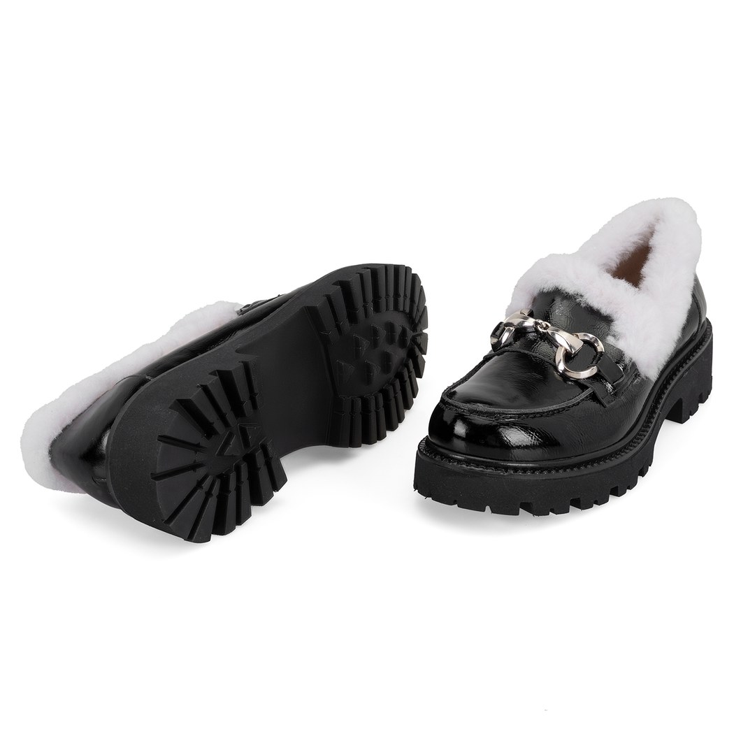 Kadın Siyah Toka Aksesuarlı Deri Loafer