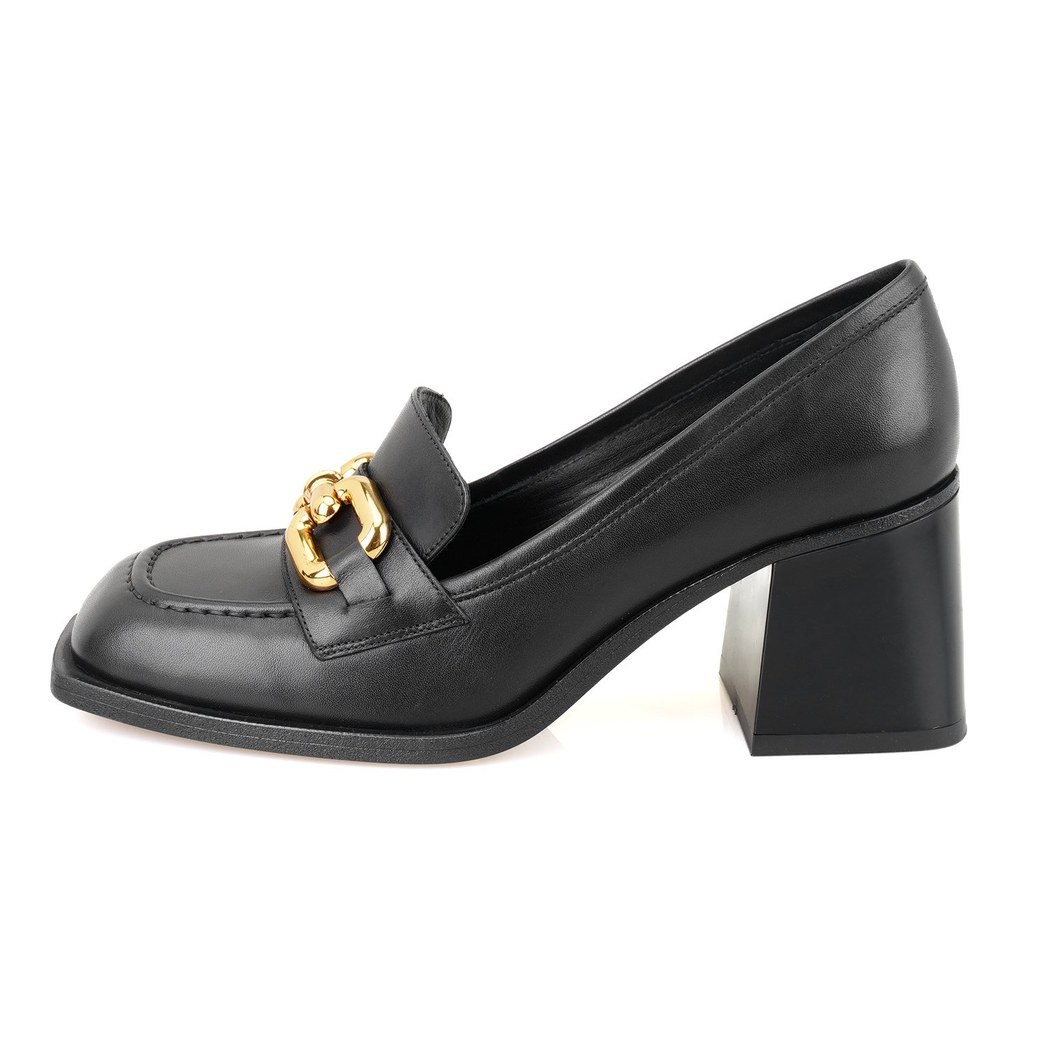 Kadın Siyah Toka Aksesuarlı Topuklu Deri Loafer