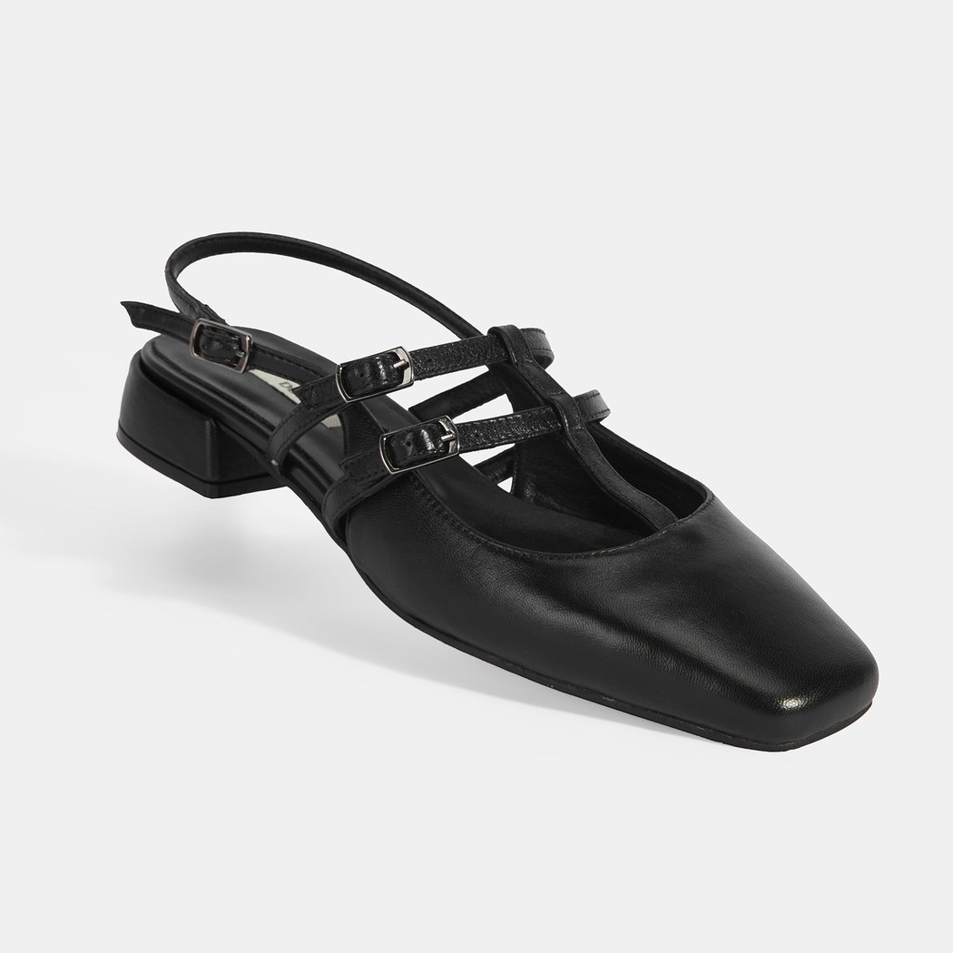 Kadın Siyah Tokalı Deri Günlük Ayakkabı