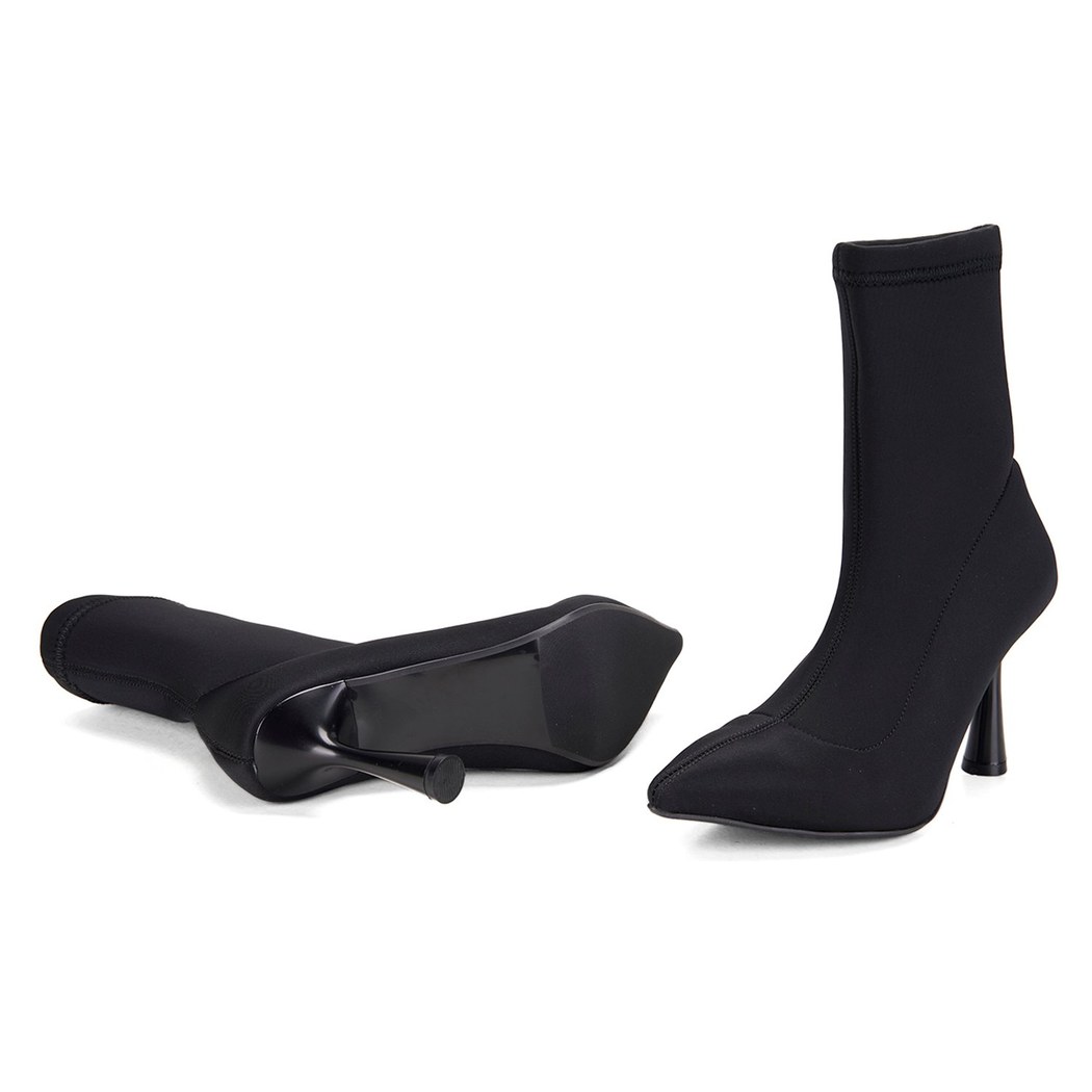 Kadın Siyah Topuklu Bot