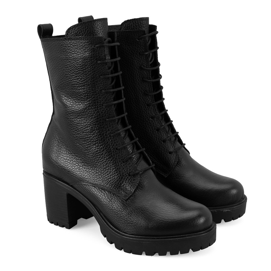 Kadın Siyah Topuklu Deri Bot