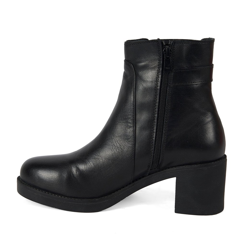Kadın Siyah Topuklu Deri Bot
