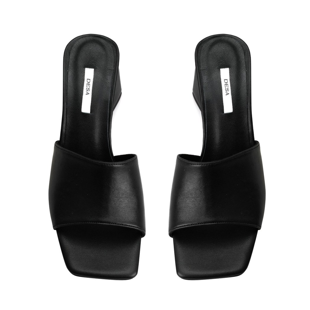 Kadın Siyah Topuklu Napa Deri Terlik