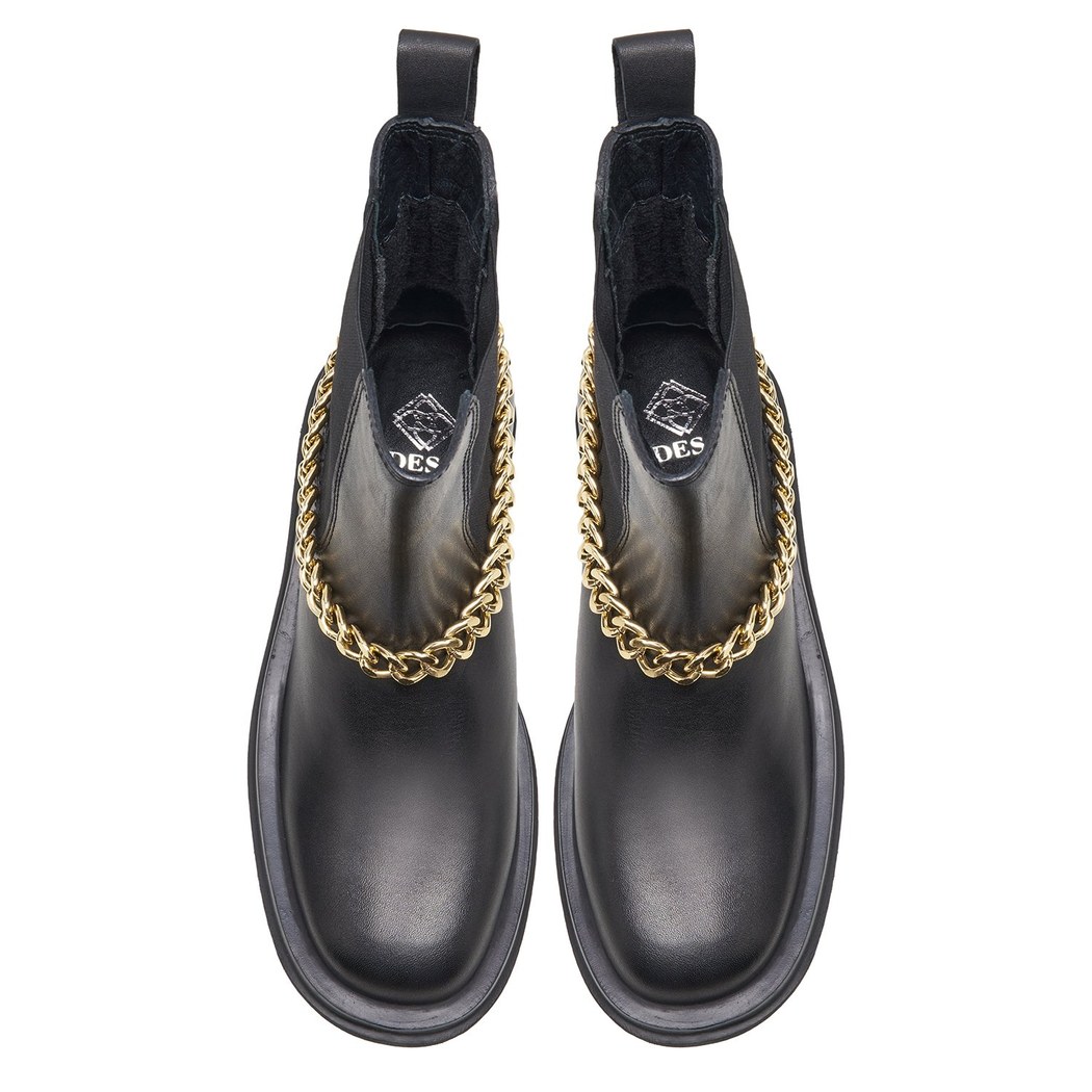 Kadın Siyah Zincir Detaylı Deri Chelsea Bot