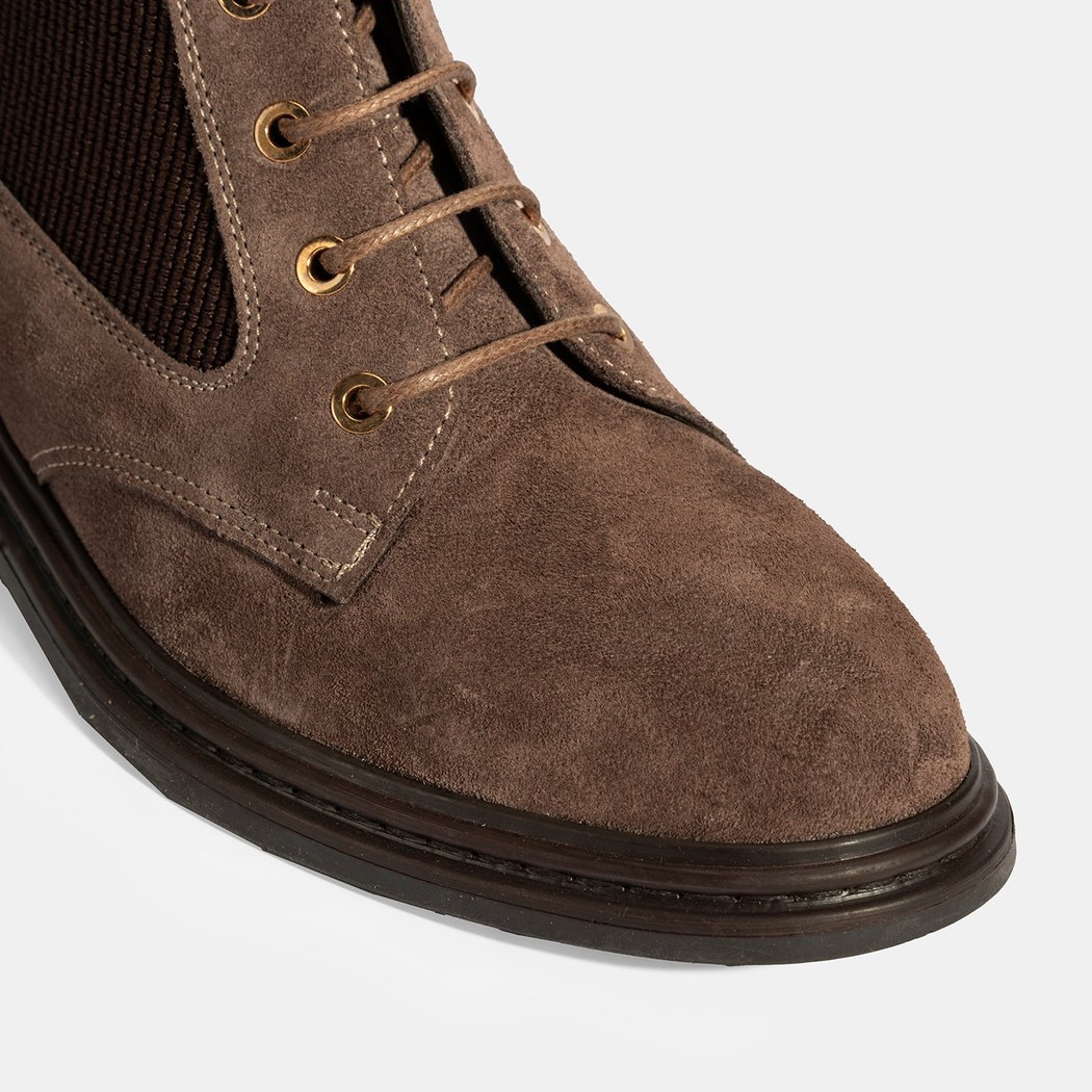 Kadın Vizon Lastik Detaylı Bağcıklı Süet Postal Bot