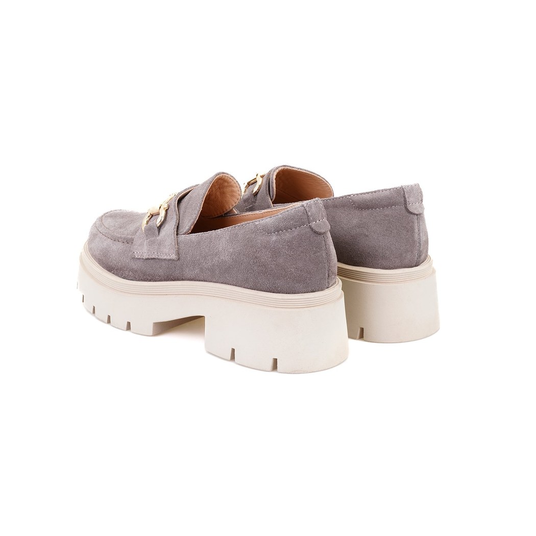 Kadın Vizon Toka Aksesuarlı Süet Deri Loafer