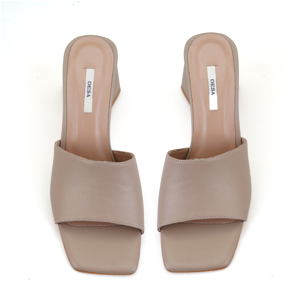 Kadın Vizon Topuklu Deri Terlik