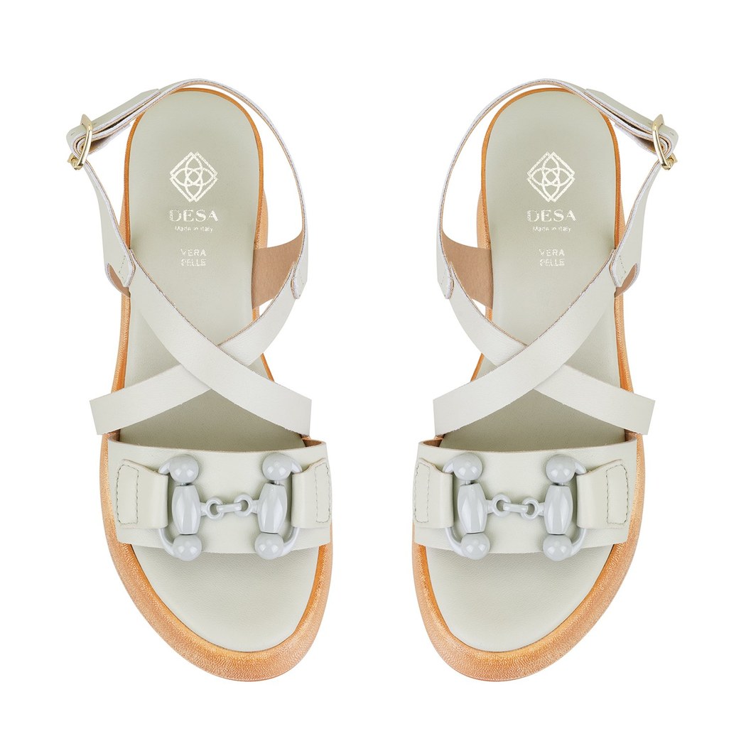 Kadın Yeşil Ayarlanabilir Tokalı Topuklu Deri Sandalet