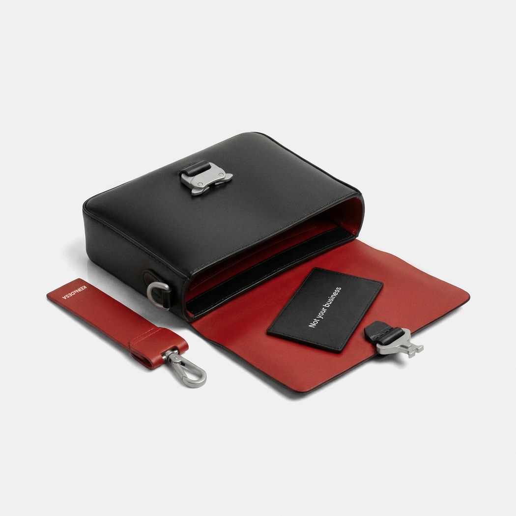 KeinxDesa Siyah Deri Postacı Çantası