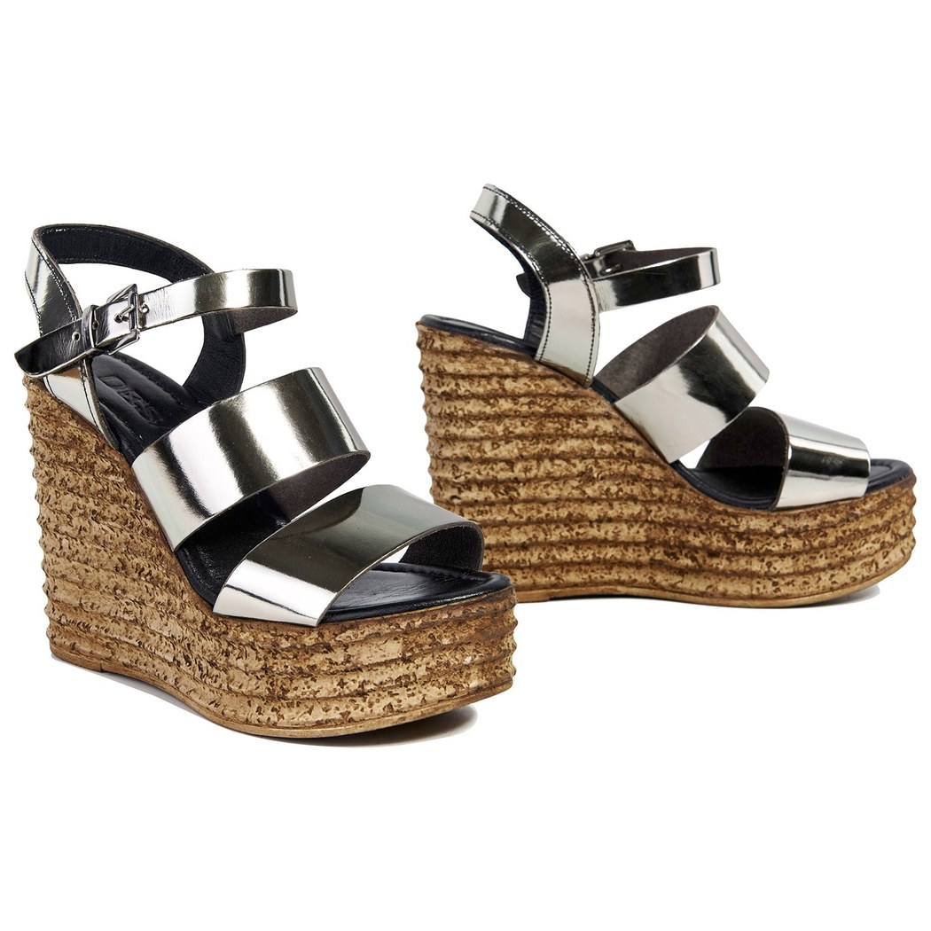 Metalik Kadın Dolgu Topuk Sandalet