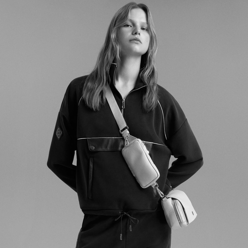 Nikoo Siyah Kadın Deri Çapraz Omuz Çantası