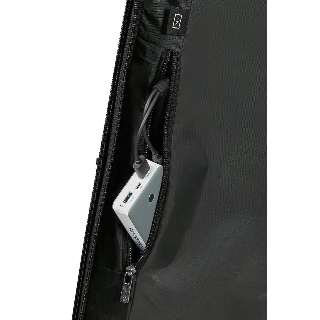 Nuon - 4 Tekerlekli Körüklü Kabin Boy Valiz 55cm