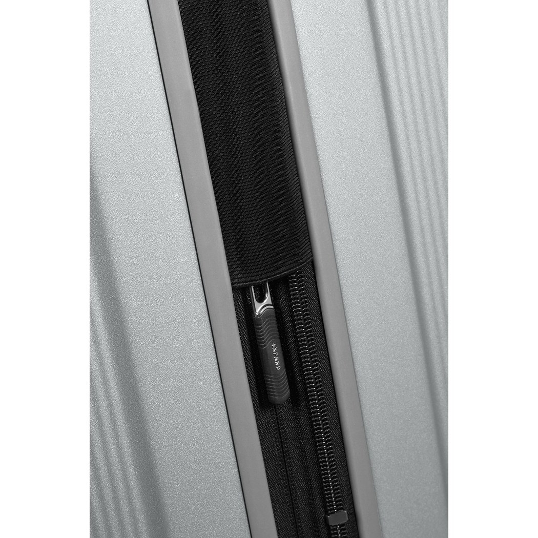 Samsonite Spinner Nuon 4 Tekerlekli 69 cm Orta Boy Valiz