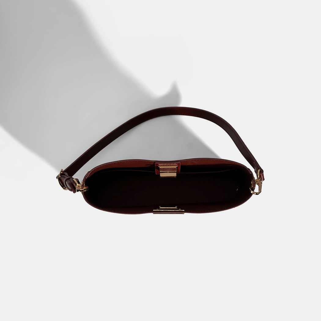 SHO-0104 AW25 KADIN OMUZ ÇANTASI