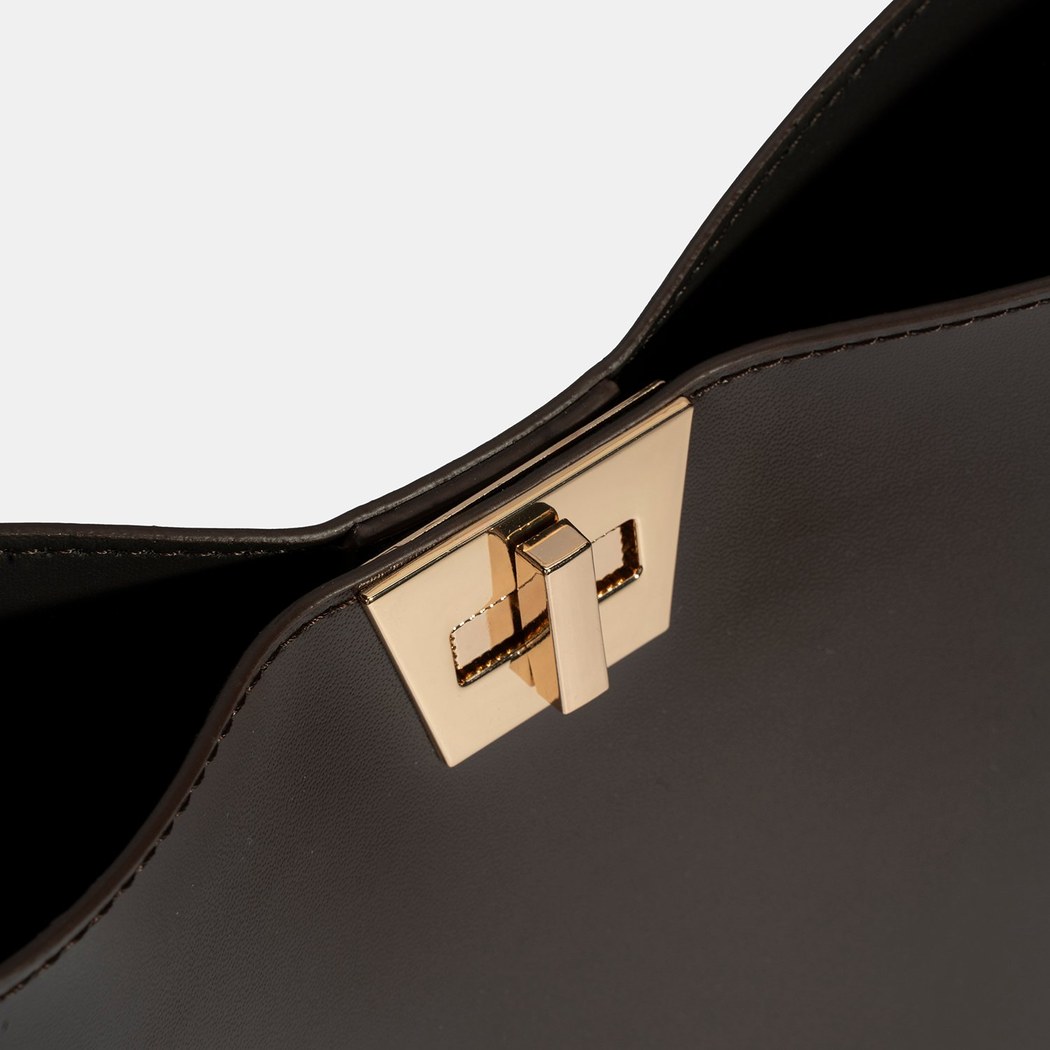 SHO-0104 AW25 KADIN OMUZ ÇANTASI