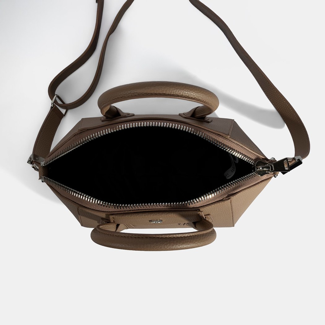 SHO-0107 AW25 KADIN OMUZ ÇANTASI