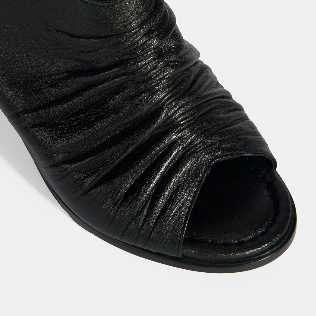 Siyah Kadın Cırt Cırtlı Deri Sandalet