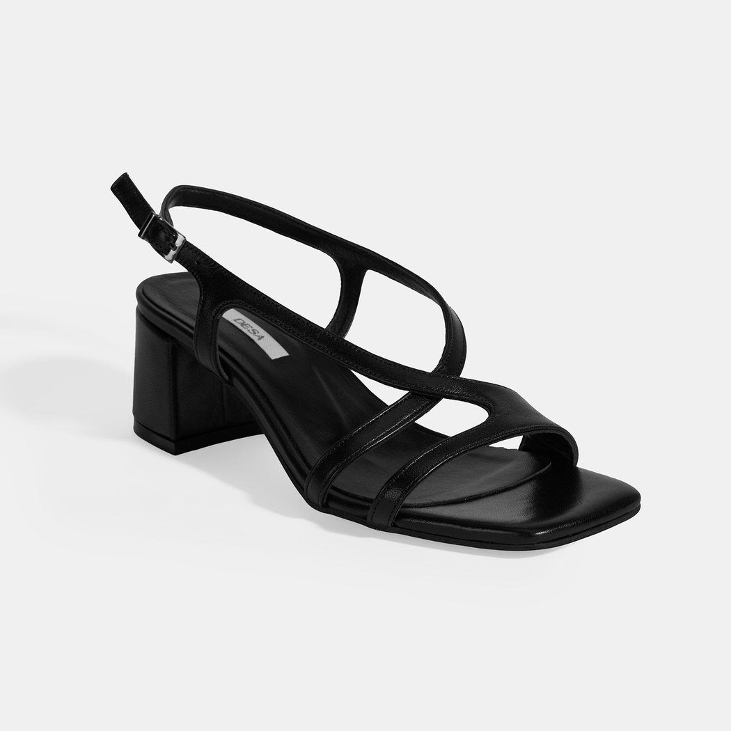 Siyah Kadın Toka Aksesuarlı Deri Topuklu Sandalet