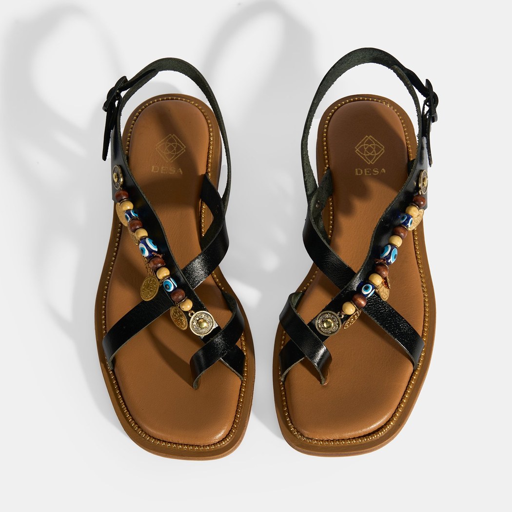 Siyah Kadın Toka Detaylı Aksesuarlı Deri Sandalet