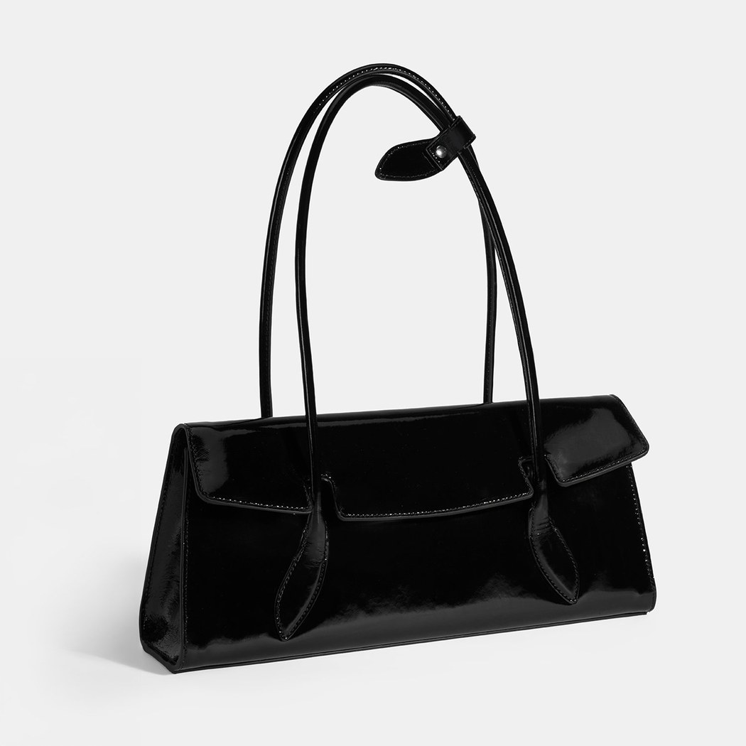 Siyah Kadın Yaprak Detaylı Deri Omuz Çantası