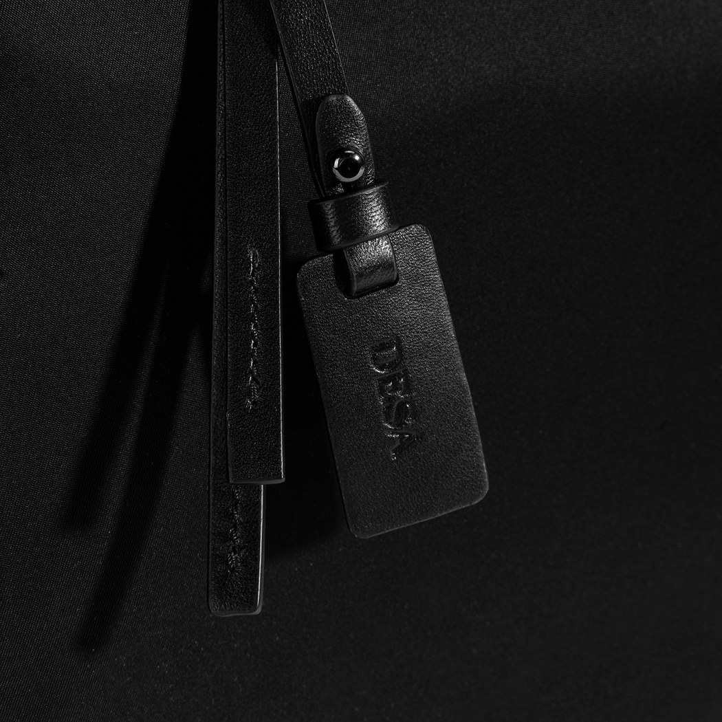 Siyah Laptop Çantası