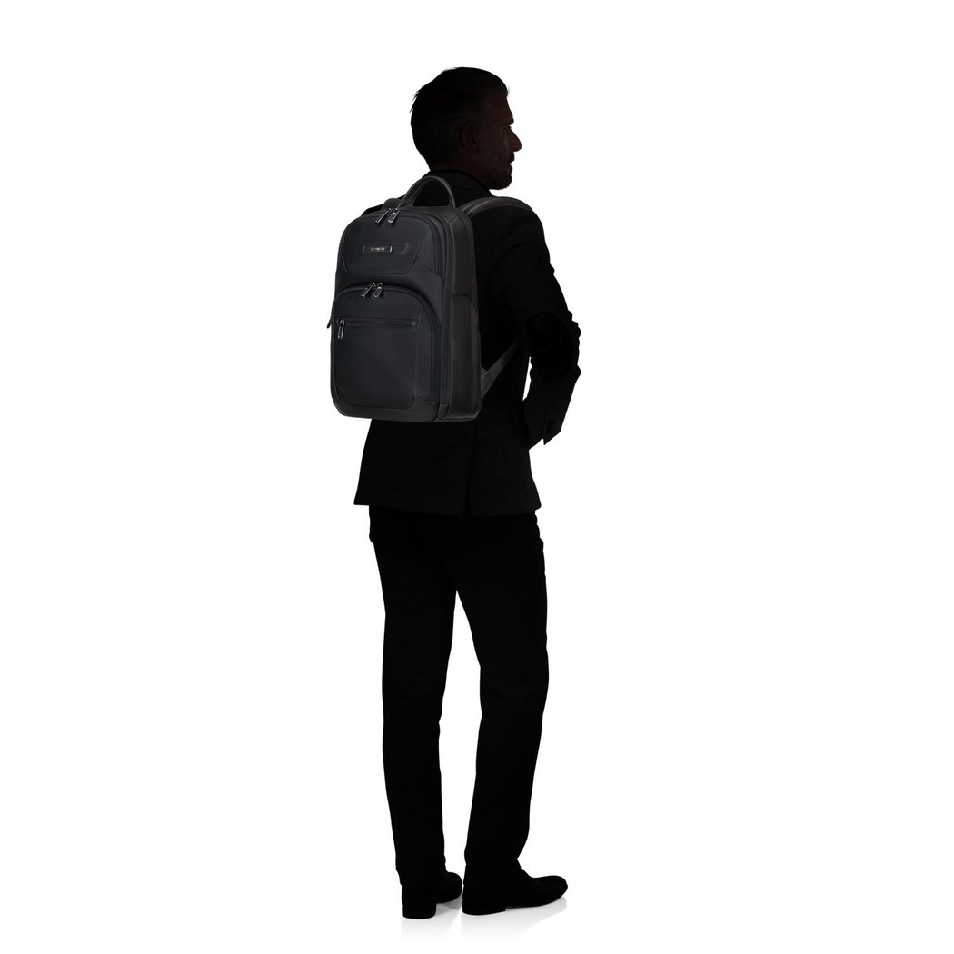 SKT5-001 PRO-DLX 6 LEATHER-BACKPACK 14.1