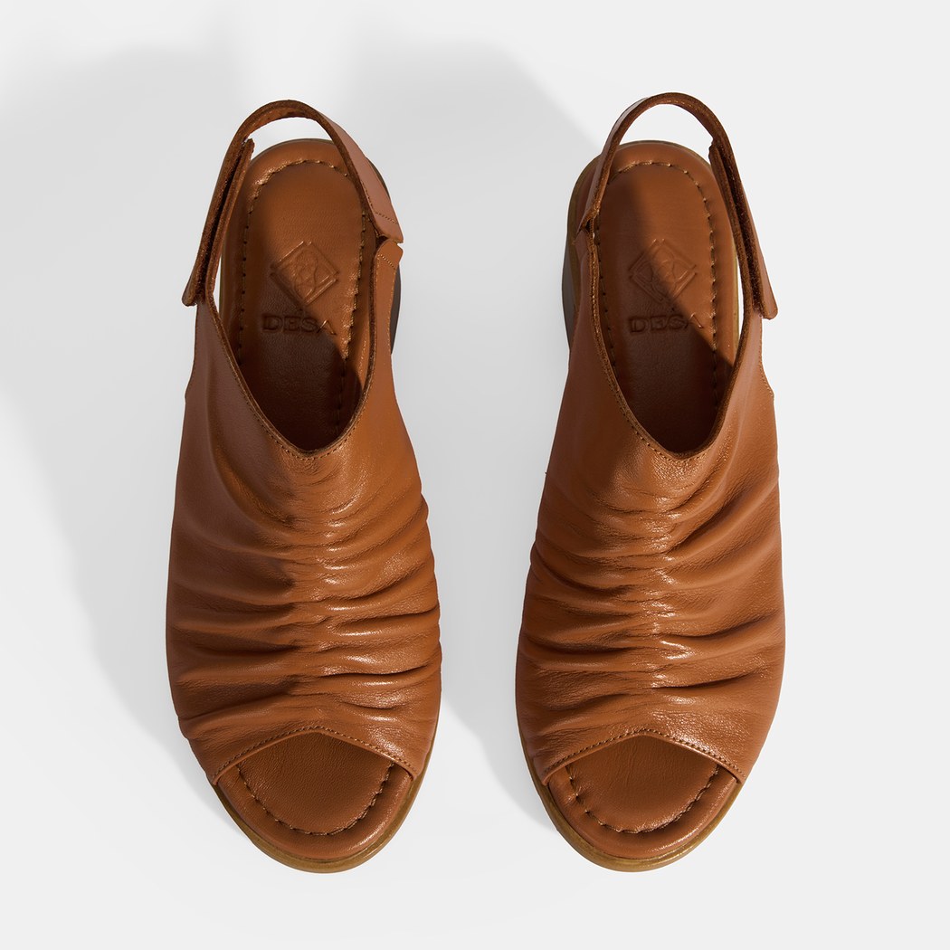 Taba Kadın Cırt Cırtlı Deri Sandalet