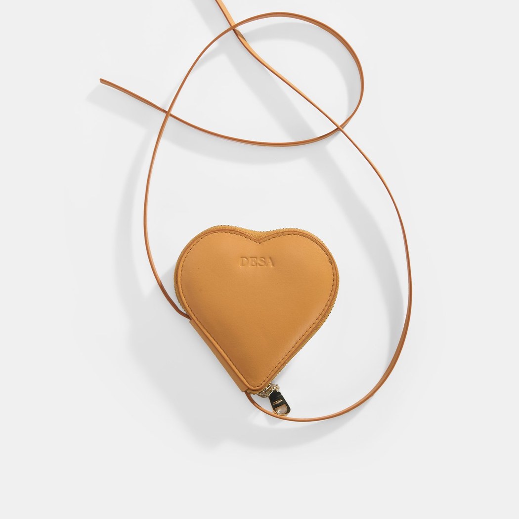 Turuncu Kalp Figürlü Mini Askılı Deri Cüzdan