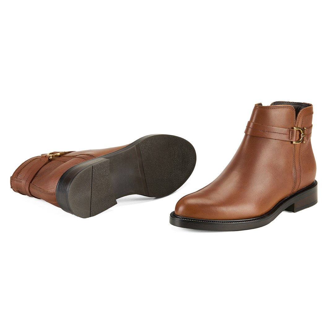 Vesla Metal Aksesuarlı Taba Kadın Deri Bot