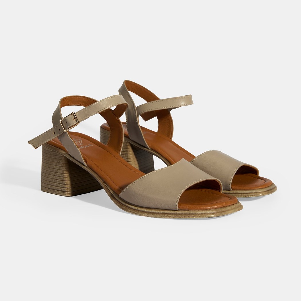 Vizon Kadın Toka Detaylı Deri Sandalet