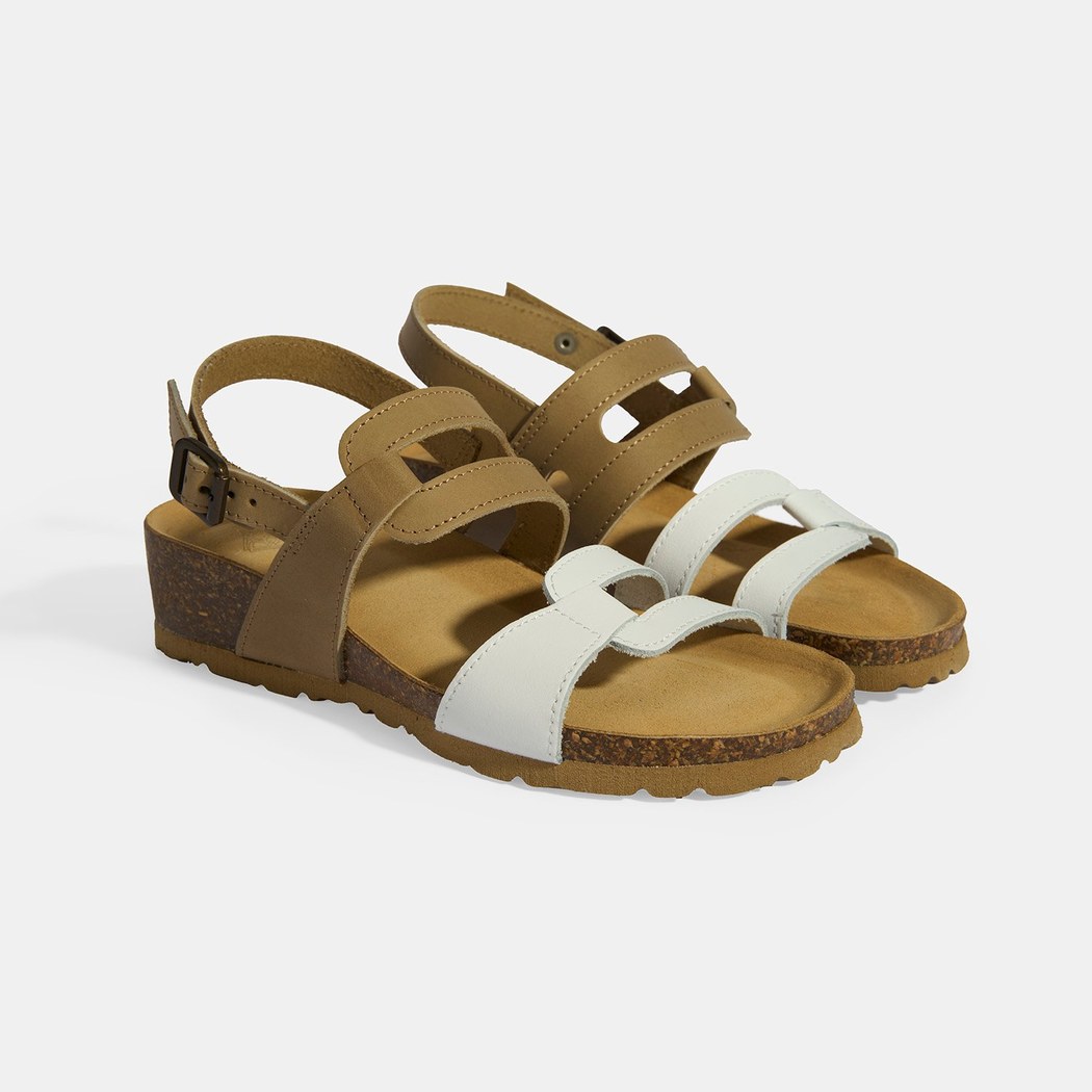 Vizon Kadın Toka Detaylı Nubuk Sandalet