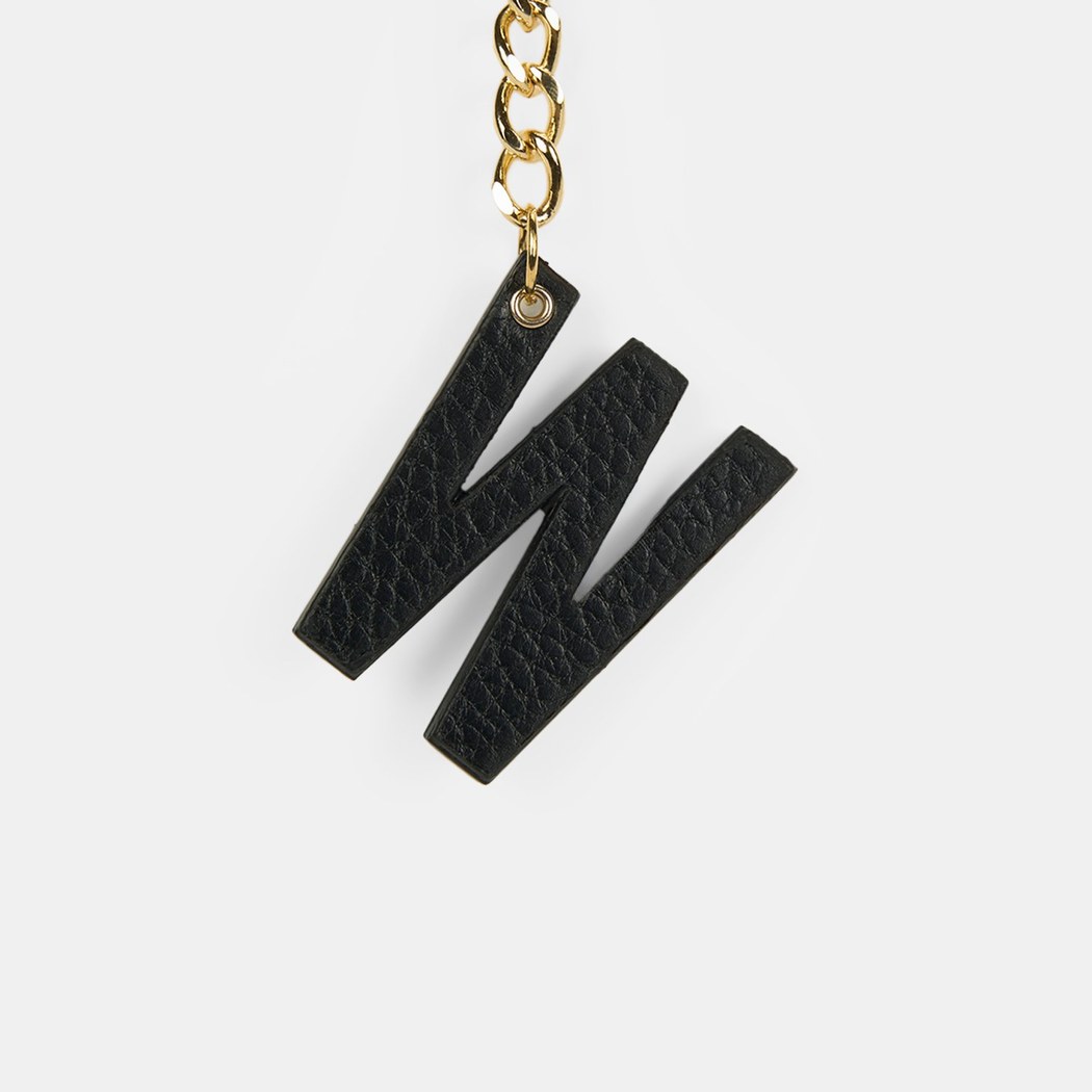 W Harfi Siyah Hakiki Deri Charm Anahtarlık