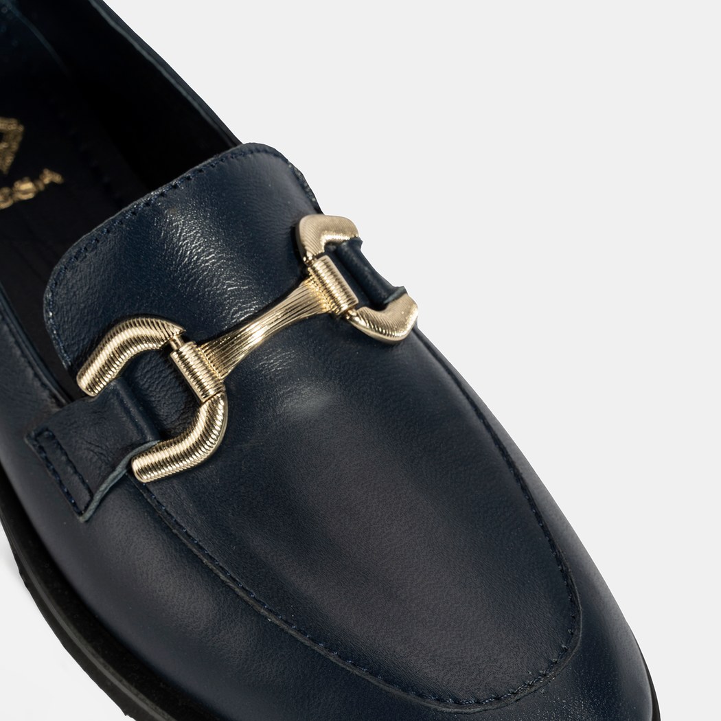 XXX Kadın Lacivert Metal Toka Aksesuarlı Deri Loafer