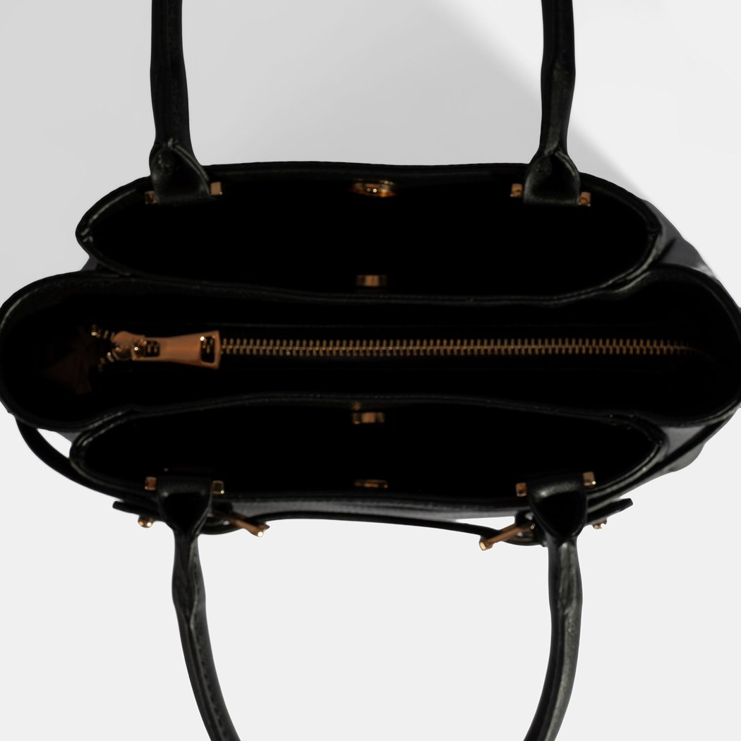 YNK-0004 SS26 KADIN OMUZ ÇANTASI