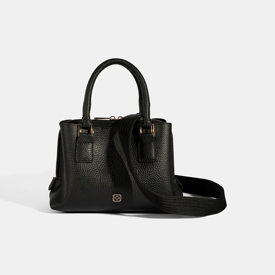 YNK-0005 AW25 KADIN OMUZ ÇANTASI