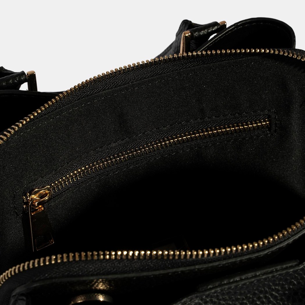 YNK-0005 AW25 KADIN OMUZ ÇANTASI