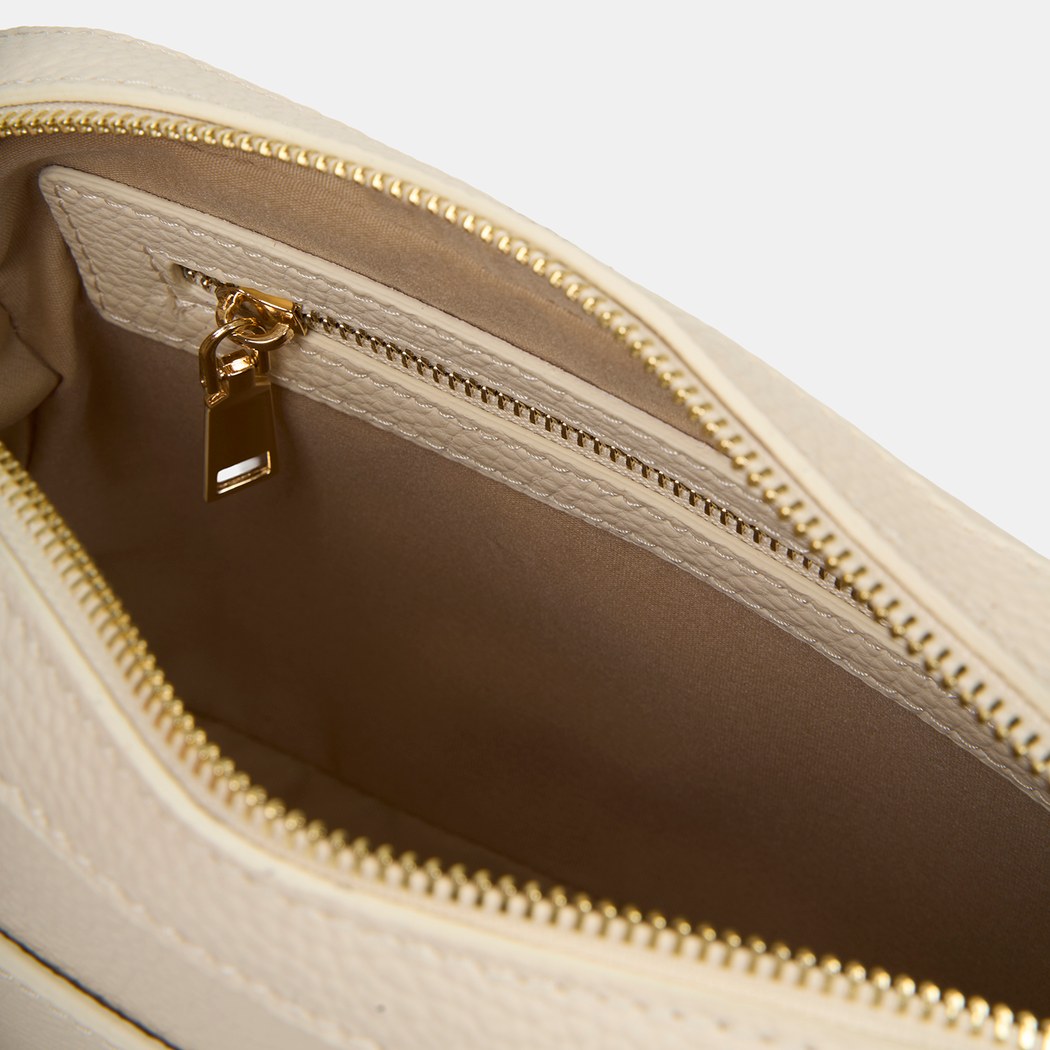 YNK-0014 SS26 KADIN POSTACI ÇANTA