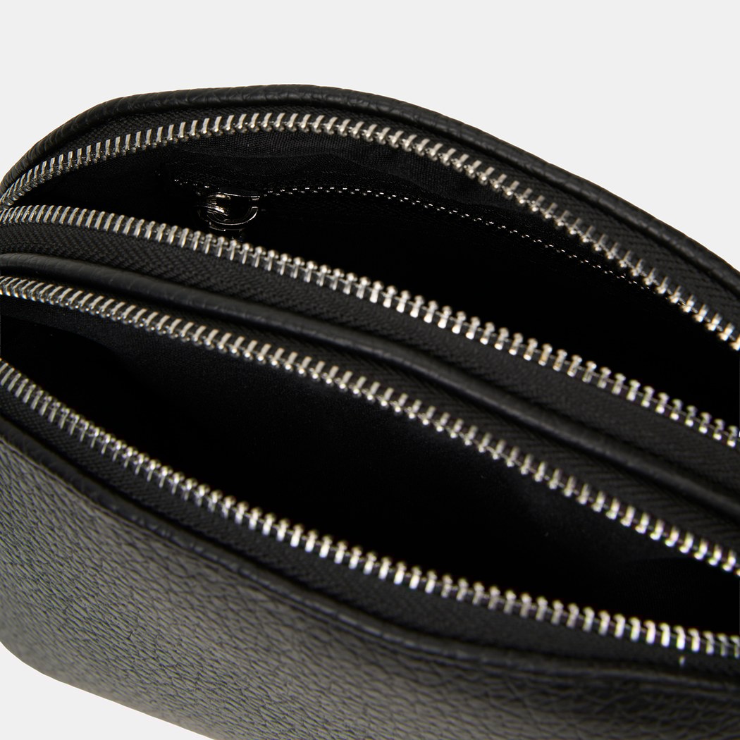 YNK-0016 SS26 KADIN POSTACI ÇANTA