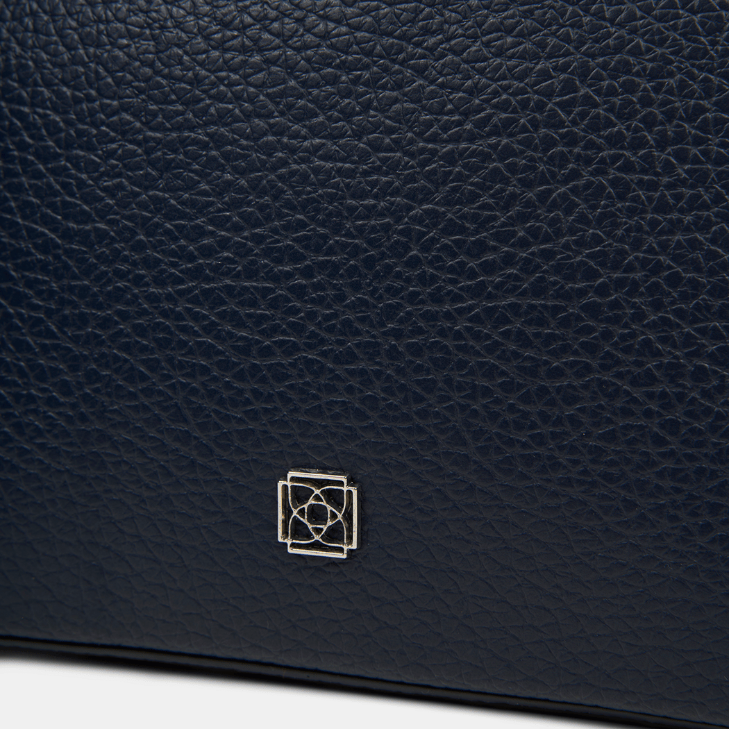 YNK-0016 SS26 KADIN POSTACI ÇANTA