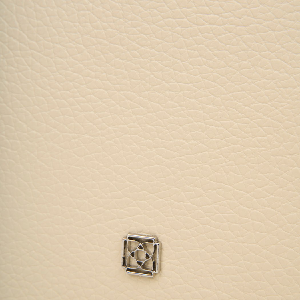 YNK-0016 SS26 KADIN POSTACI ÇANTA