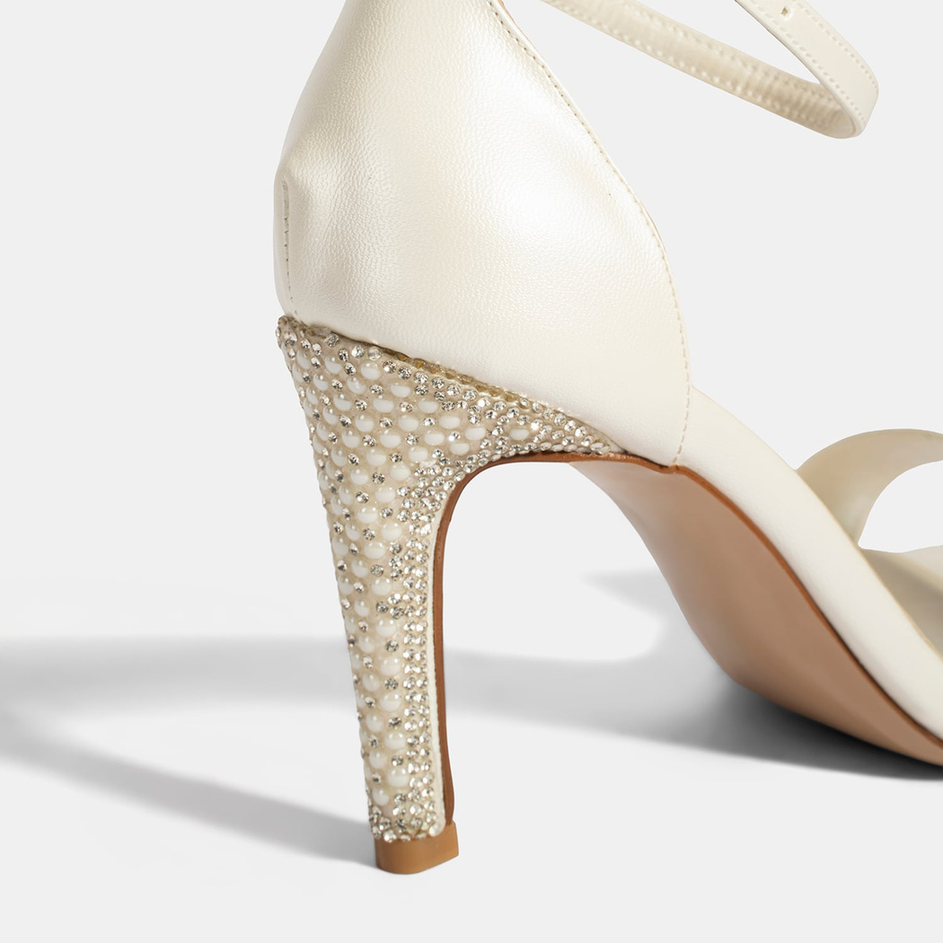 A-BTY1507 KADIN ABİYE AYAKKABI