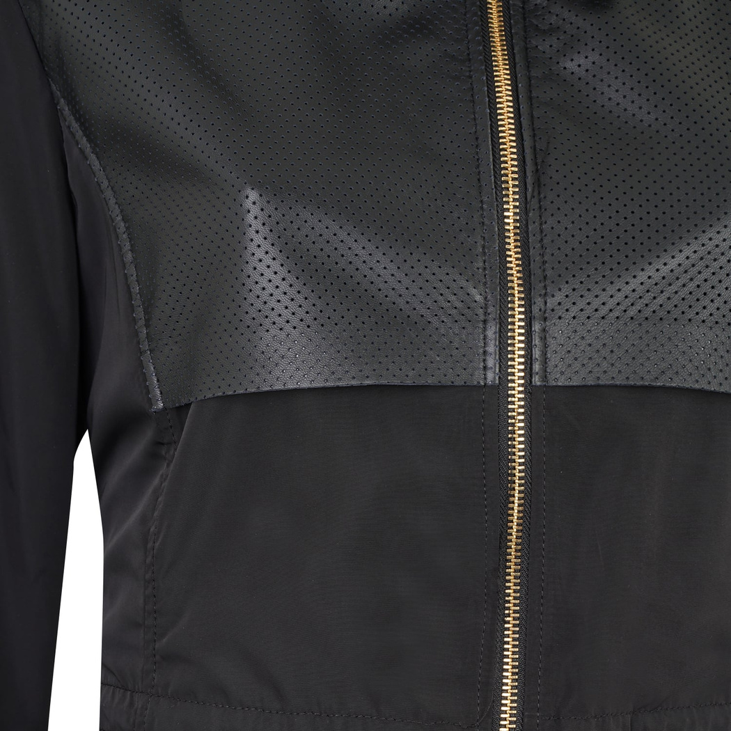 Amoura Siyah Kadın Kapişonlu Su İtici Yağmurluk