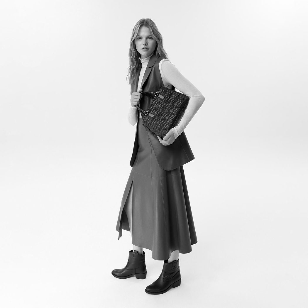 Aulii Siyah Kadın Yırtmaçlı Deri Etek