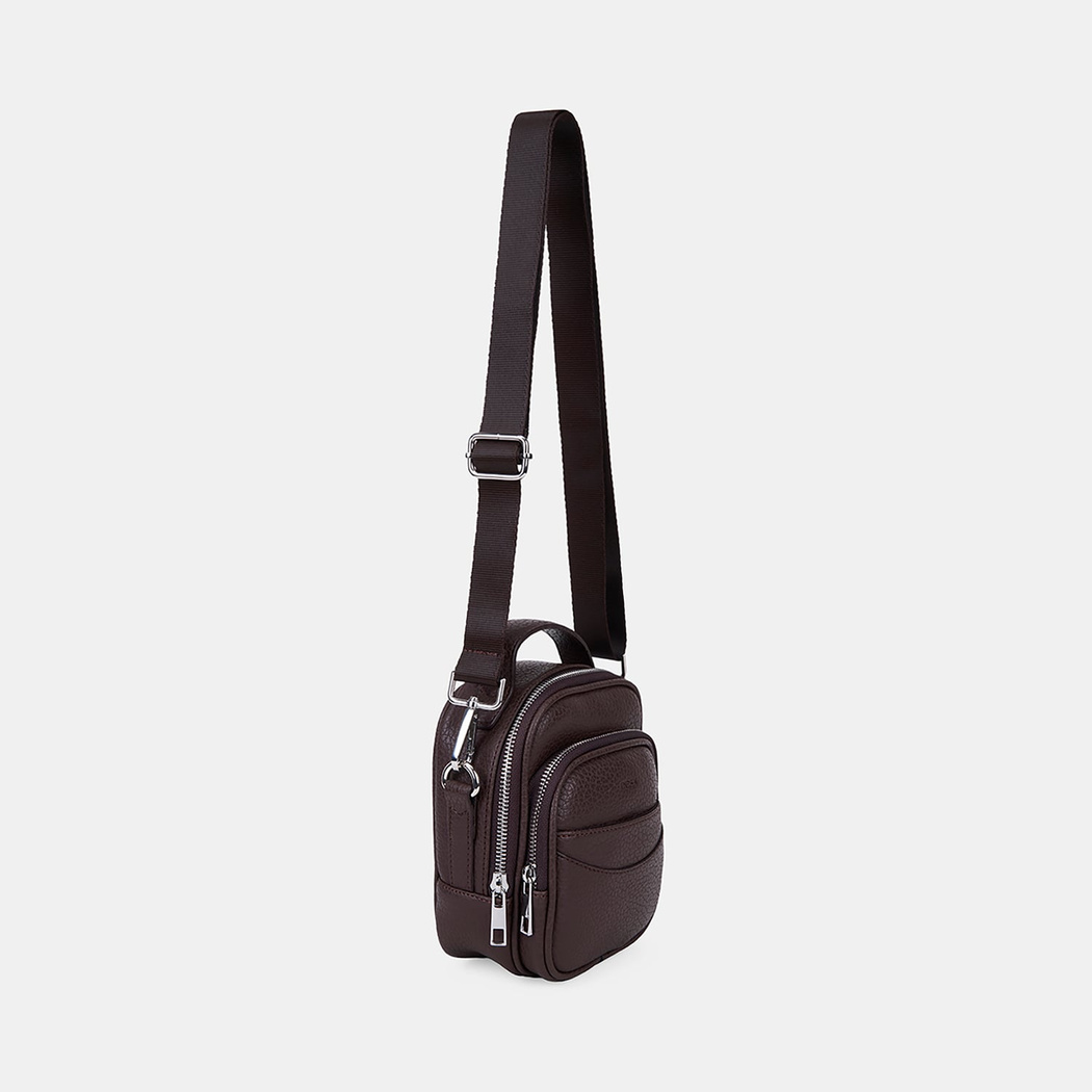 AYC-0010 SS26 ERKEK POSTACI ÇANTASI