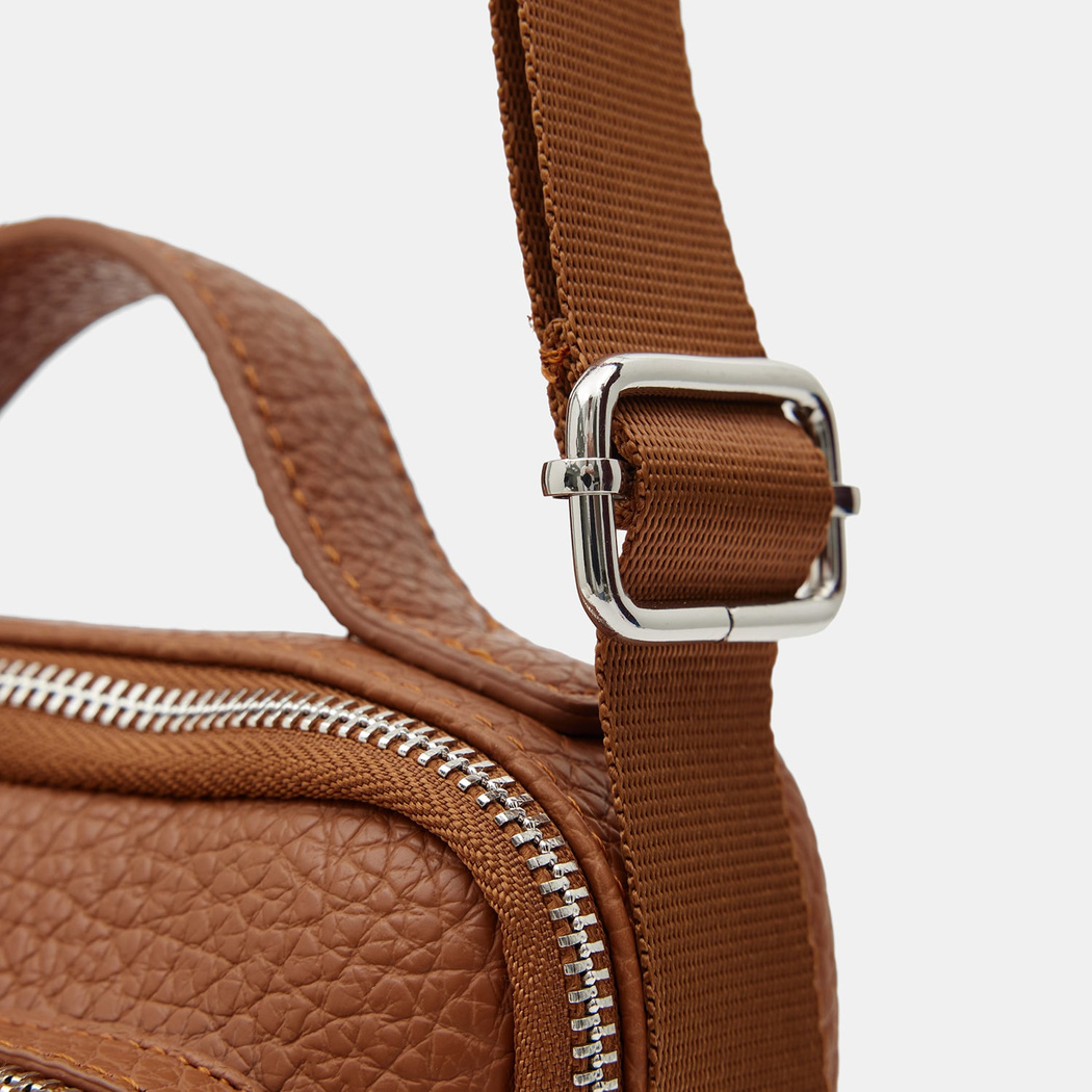 AYC-006 SS26 ERKEK POSTACI ÇANTASI