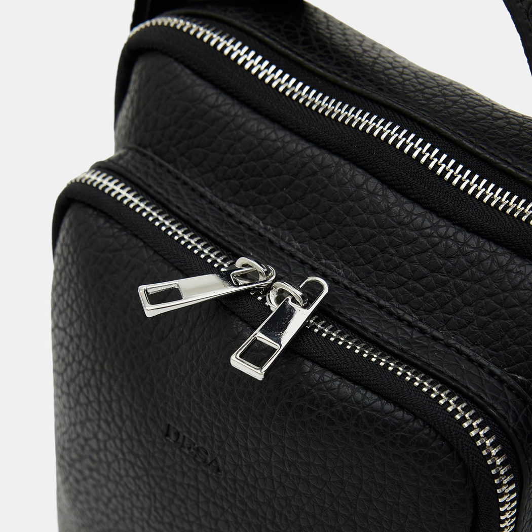 AYC-006 SS26 ERKEK POSTACI ÇANTASI