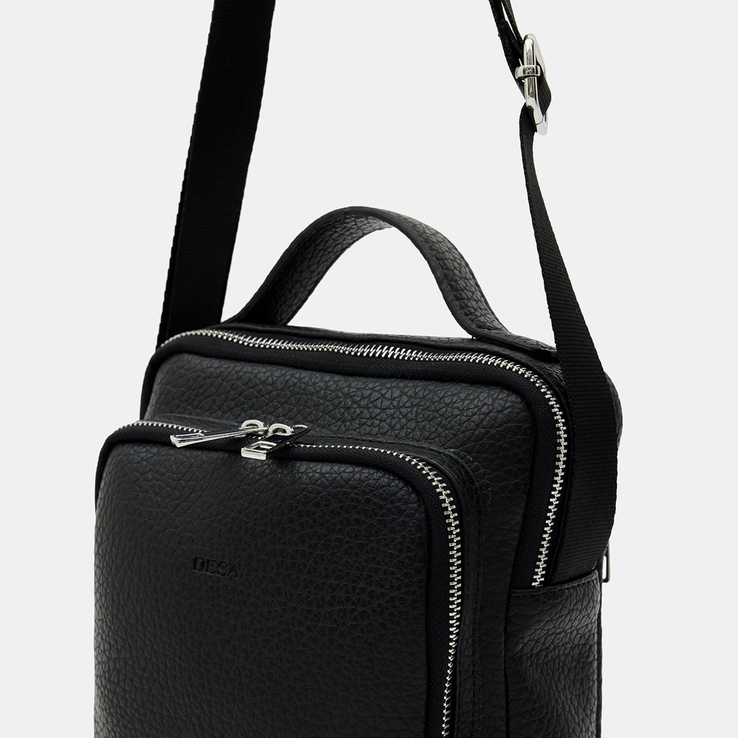 AYC-006 SS26 ERKEK POSTACI ÇANTASI