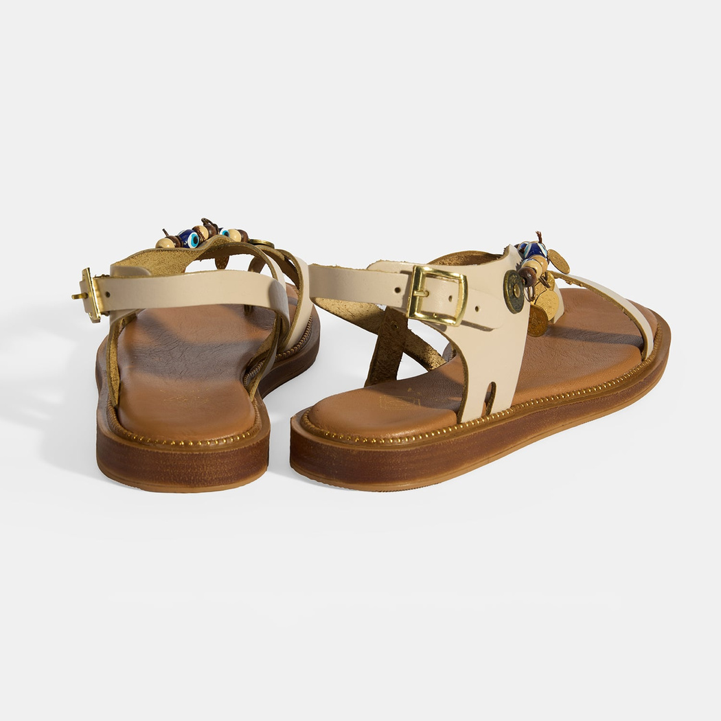 Bej Kadın Toka Detaylı Aksesuarlı Deri Sandalet