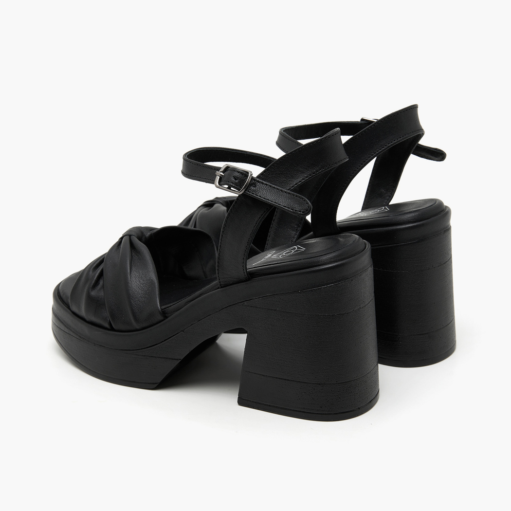 Bette Siyah Kadın Deri Sandalet