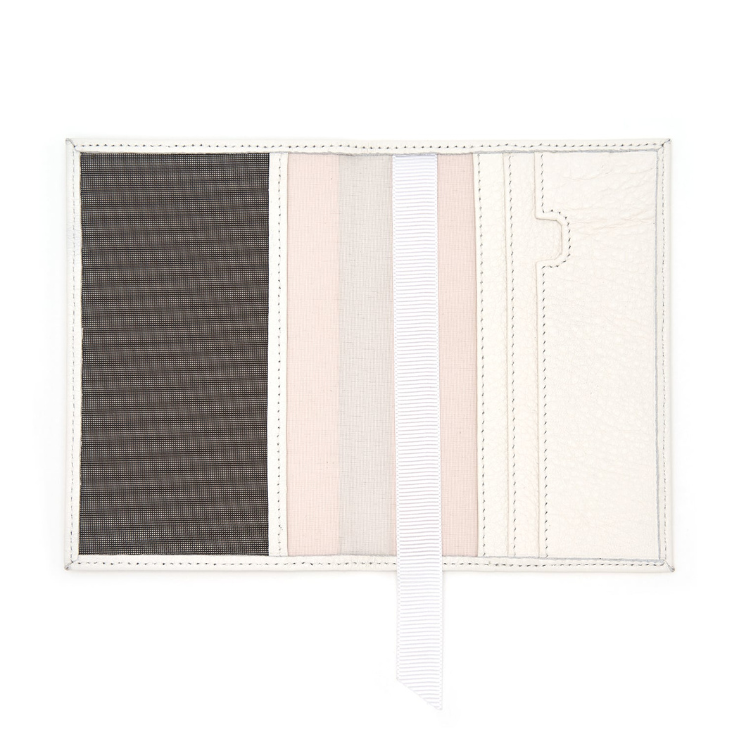 Beyaz Deri Pasaportluk